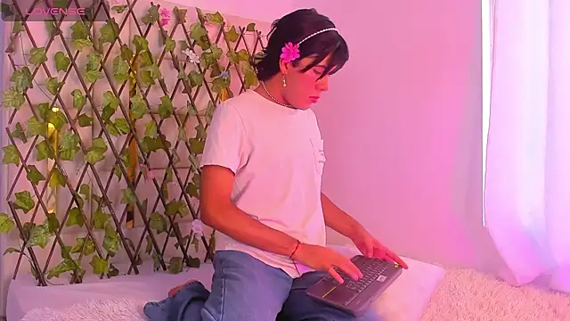 E R O S  online show from 06.19.26