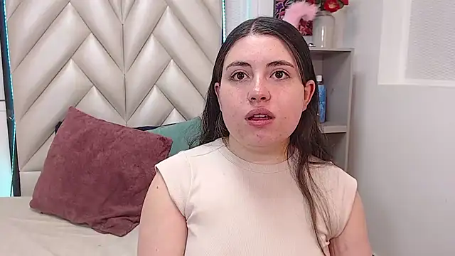 Vicluxxx online show from 10.22.25