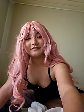 Snapshot of Hellenlin chatting on 09.19.25 Hellenlin online show from 09.19.25