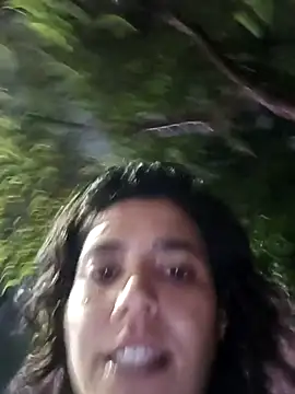 Snapshot of Maricamposs chatting on 10.30.25 Maricamposs online show from 10.30.25