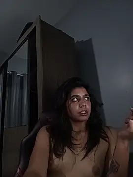 Snapshot of Maricamposs chatting on 11.13.25 Maricamposs online show from 11.13.25