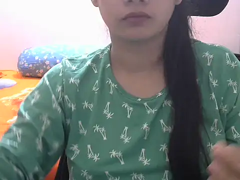 Snapshot of SexyNeylar chatting on 11.29.25 SexyNeylar online show from 11.29.25