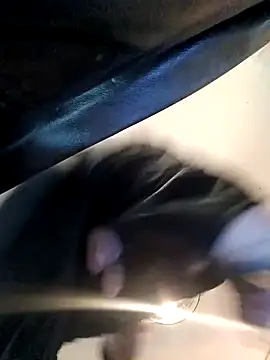 Snapshot of MRTATTWO chatting on 09.09.25 MRTATTWO online show from 09.09.25