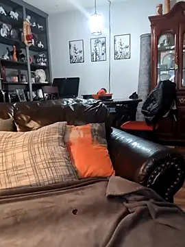 Snapshot of MRTATTWO chatting on 11.22.25 MRTATTWO online show from 11.22.25