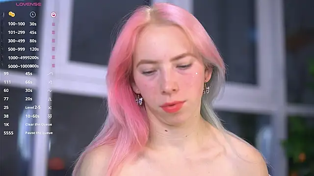 JuliannaWenger online show from 11.22.25