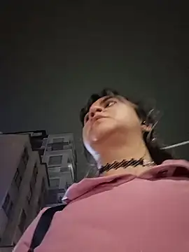 Snapshot of LylaVixxen chatting on 11.03.25 LylaVixxen online show from 11.03.25