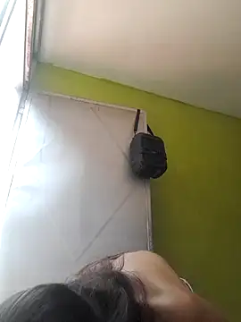 Snapshot of zaira_spice chatting on 10.04.25 zaira spice online show from 10.04.25