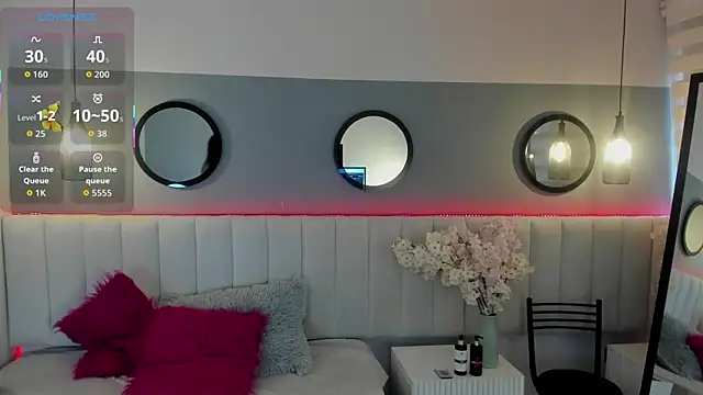 Mila Hank  online show from 09.29.25