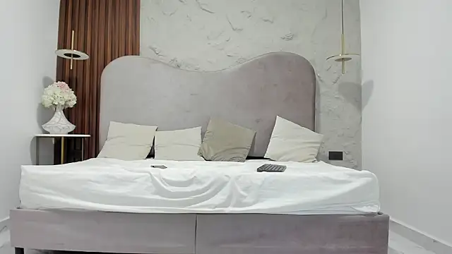 Snapshot of PamelaBonnet_mml chatting on 02.25.26 PamelaBonnet mml online show from 02.25.26