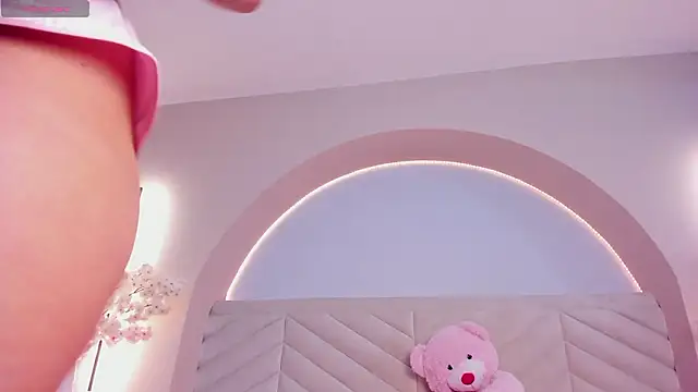 Annie  2 online show from 02.03.26