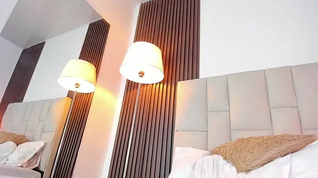Nicolqueen  online show from 04.29.26