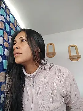 KittyHoleshot87 online show from 02.09.26