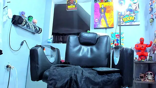 Snapshot of AlamJams chatting on 10.28.25 AlamJams online show from 10.28.25