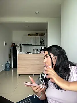Sophie Dreamss online show from 05.17.26