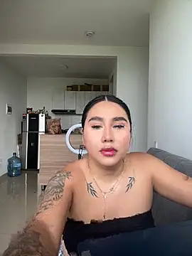 Sophie Dreamss online show from 05.18.26