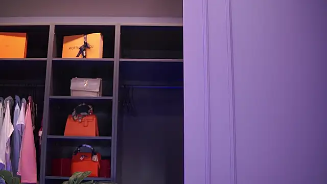 AishaaDevoe online show from 09.20.25