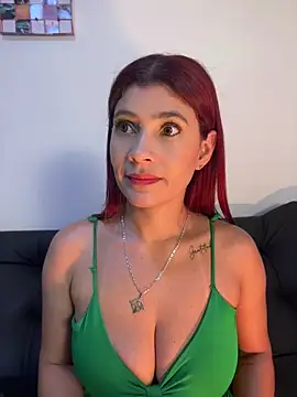 Snapshot of Skarlett_12_ chatting on 05.14.26 Skarlett 12 online show from 05.14.26