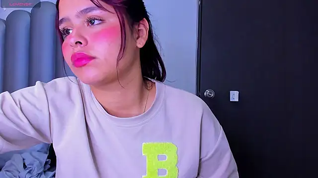 Sofia villareal online show from 01.07.26