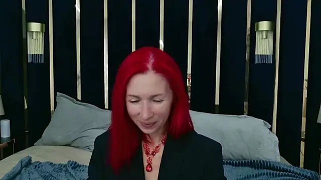 Snapshot of Sofia_Lix chatting on 10.17.25 Sofia Lix online show from 10.17.25