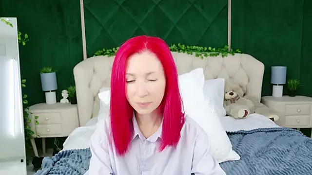 Snapshot of Sofia_Lix chatting on 11.22.25 Sofia Lix online show from 11.22.25