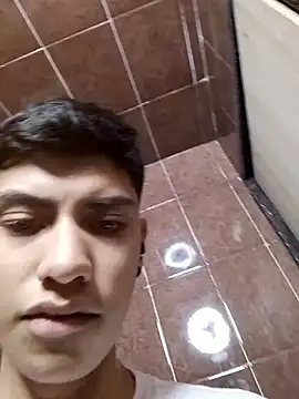 aispuro8505 online show from 11.12.25