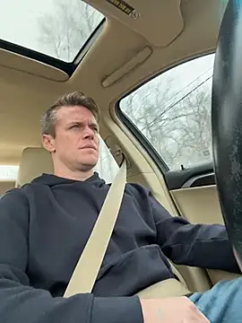 Snapshot of DILFiGuess11 chatting on 01.10.26 DILFiGuess11 online show from 01.10.26