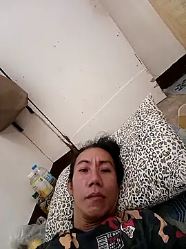 Snapshot of xx9inchesCOCKxx chatting on 12.04.25 xx9inchesCOCKxx online show from 12.04.25