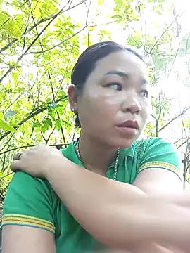 may-squirl online show from 09.15.25