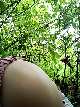 may-squirl online show from 09.16.25