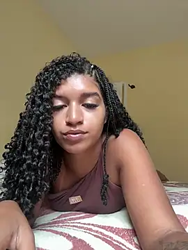 Snapshot of larajuli chatting on 03.23.26 larajuli online show from 03.23.26