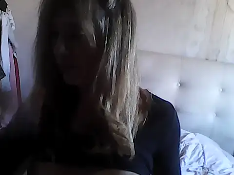 Transfanny online show from 09.12.25
