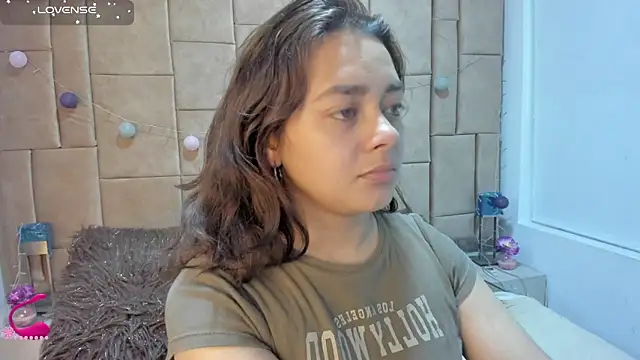 Snapshot of ambar_69_ chatting on 10.28.25 ambar 69  online show from 10.28.25