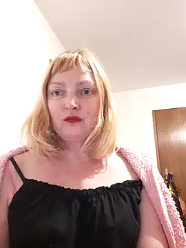 LiluLiluLilu online show from 11.03.25