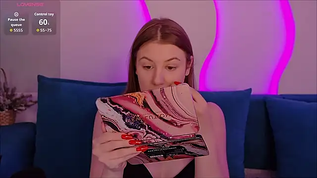 MelanieHenders online show from 12.20.25