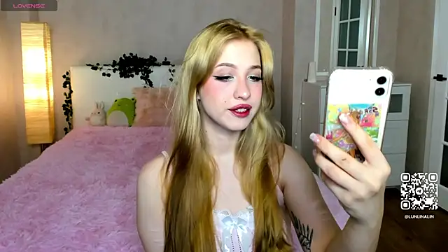 LightStar 18 online show from 10.20.25