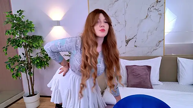 Snapshot of AlmaSound chatting on 11.25.25 AlmaSound online show from 11.25.25