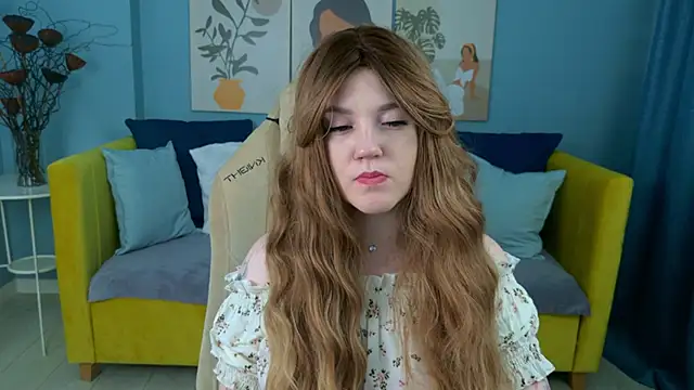 Snapshot of AlmaSound chatting on 12.04.25 AlmaSound online show from 12.04.25