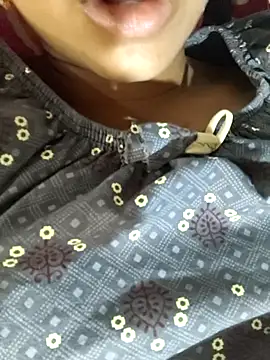 Snapshot of telugu_roja_099 chatting on 10.16.25 telugu roja 099 online show from 10.16.25