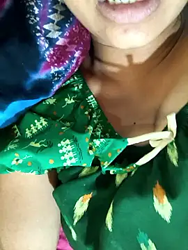 Snapshot of telugu_roja_099 chatting on 10.19.25 telugu roja 099 online show from 10.19.25