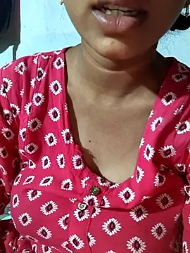 Snapshot of telugu_roja_099 chatting on 11.30.25 telugu roja 099 online show from 11.30.25