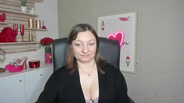 Snapshot of angelaSamt chatting on 03.10.26 angelaSamt online show from 03.10.26