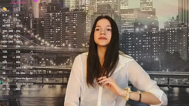 Snapshot of VelvetRisque chatting on 05.02.26 VelvetRisque online show from 05.02.26