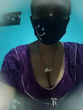 posewith online show from 10.22.25