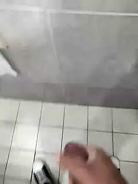 Snapshot of rorope chatting on 11.14.25 rorope online show from 11.14.25