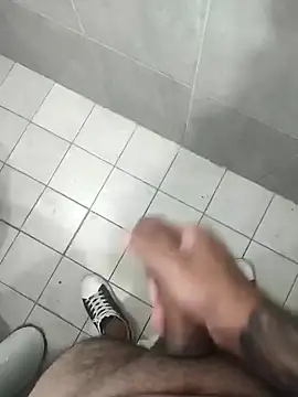 Snapshot of rorope chatting on 12.14.25 rorope online show from 12.14.25