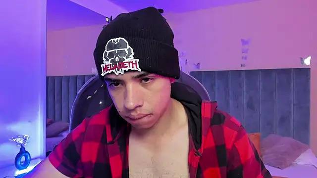 Snapshot of Muscle_Scott chatting on 11.20.25 Muscle Scott online show from 11.20.25