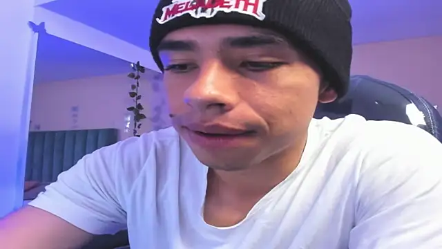 Snapshot of Muscle_Scott chatting on 11.28.25 Muscle Scott online show from 11.28.25