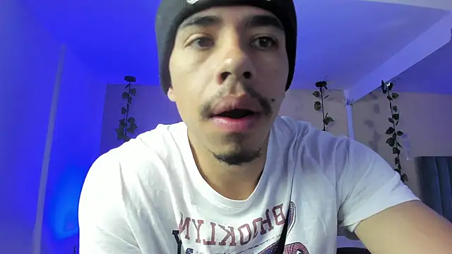 Snapshot of Muscle_Scott chatting on 01.14.26 Muscle Scott online show from 01.14.26