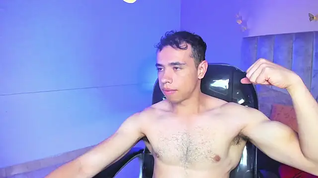 Snapshot of Muscle_Scott chatting on 02.08.26 Muscle Scott online show from 02.08.26