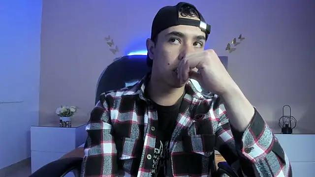 Snapshot of Muscle_Scott chatting on 02.16.26 Muscle Scott online show from 02.16.26